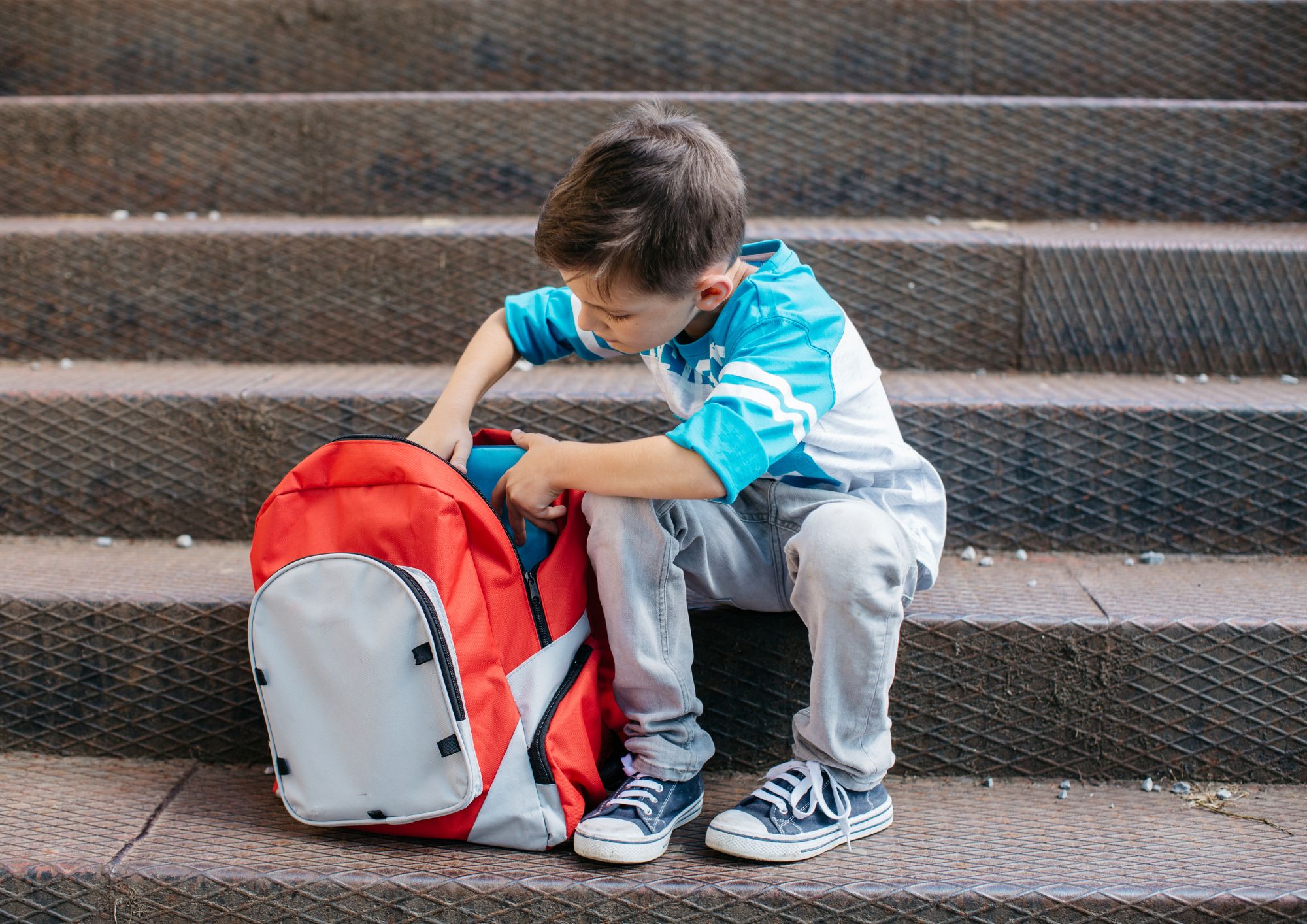 מה לשים בתיק חירום לבית ספר